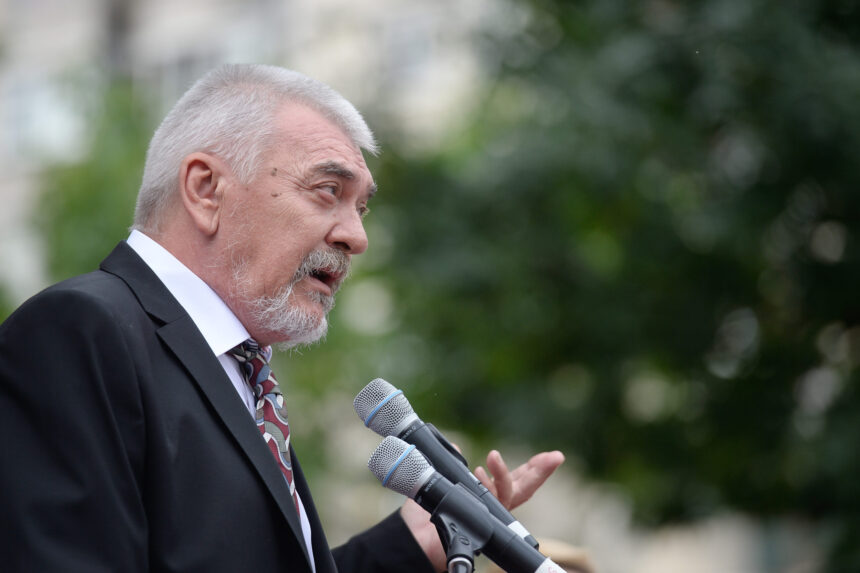 doliu in lumea teatrului mihai dinvale fost director al teatrului mic a murit la varsta de 74 de ani 691591ba260f0