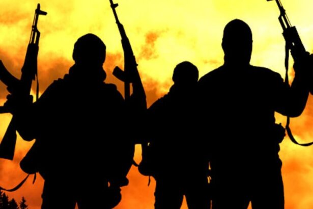 doua persoane au fost ucise intr o biserica in timpul unei slujbe transmise in direct 691eaecd58884