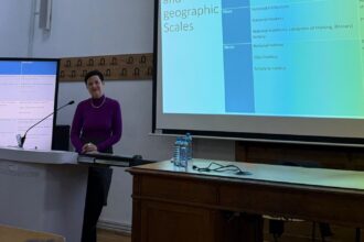 gisele sapiro la bucuresti 692021d1cff7c