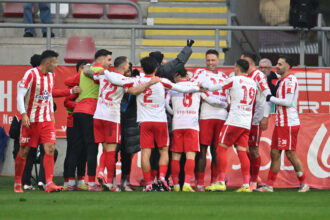 golul anulat al echipei uta arad din meciul cu u cluj ar fi trebuit validat potrivit comisiei centrale de arbitri 69232e47e0c51