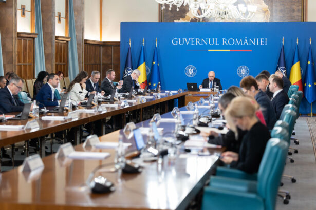 guvernul bolojan adopta legea pensiilor magistratilor si rectificarea bugetara marti isi asuma raspunderea in parlament pe pensiile speciale 6929ba115c934