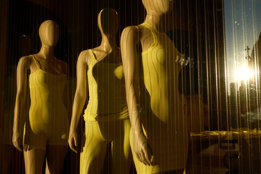 kim kardashians skims valued at 5bn after raising new funding 6914b9acf2fe1