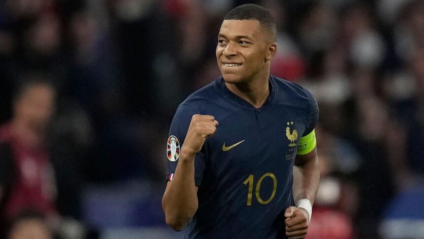 kylian mbappe primul fotbalist al secolului xxi care atinge 400 de goluri inainte de a implini 27 de ani 6916ead902ca2