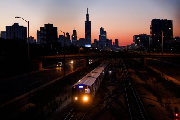 man pours liquid on woman and sets her on fire on chicago subway 691cb6a31c070