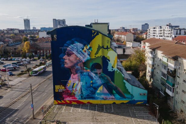 mural de 400 de metri patrati cu david popovici pe o cladire din timisoara 69298a002d505