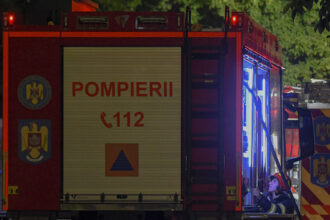 patru masini in flacari intr o parcare din ploiesti 69118ddd57435