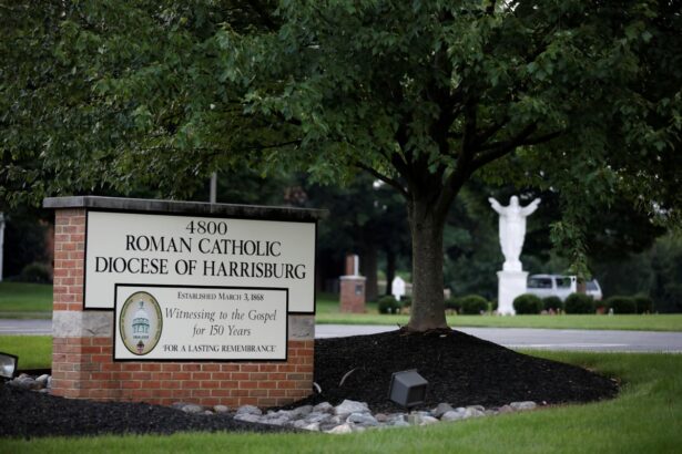 pennsylvania artist apologizes for replicating nazi camp arch for school parade float 690a2b54d41e7