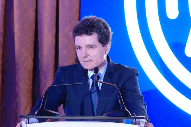 presedintele nicusor dan nu sustine cresterea salariului minim marirea poate sa scoata o gramada de firme de pe piata 690dc333df763