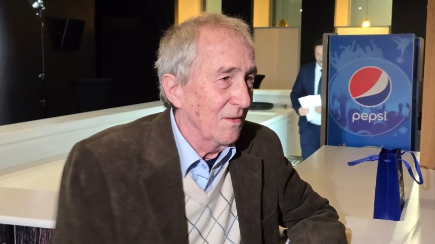 prima aparitie a lui valentin ceausescu dupa ce a fost diagnosticat cu probleme medicale foto video 691df37c09990