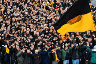 protest masiv al suporterilor din germania fata de planurile de inasprire a regulilor pe stadioane fotbalul este sigur 6919e934640eb