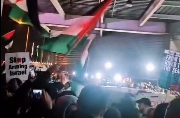 proteste si arestari inaintea meciului dintre aston villa si maccabi tel aviv 690d7a6c5fe79