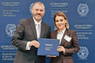 romina gingasu finalizeaza un program special in leadership la georgetown university din washington d c in colaborare cu mannheim university din germania 691aea717cc41