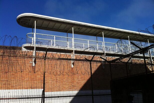 scandal unui temut interlop roman aflat in inchisoare in scotia i s au oferit 1 500 de lire sterline pentru a accepta deportarea 691f080db2159