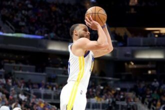 stephen curry urca pe locul 22 in topul marcatorilor din nba depasindu l pe vince carter 691d4d98db299