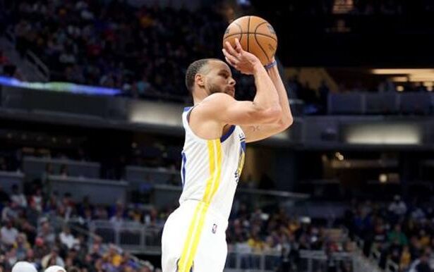 stephen curry urca pe locul 22 in topul marcatorilor din nba depasindu l pe vince carter 691d4d98db299