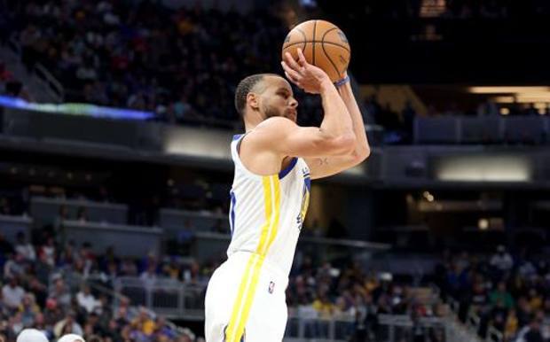 stephen curry urca pe locul 22 in topul marcatorilor din nba depasindu l pe vince carter 691d4d98db299