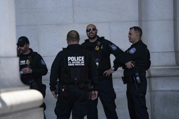 sua suspenda toate deciziile privind azilul oficial american protectia acestei tari si a poporului american ramane primordiala 692a9ba9e3f52