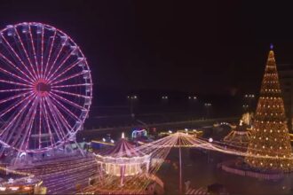 targul de craciun din piata constitutiei incepe sambata premiere spectaculoase si prima piramida de craciun din romania 692a84217a87b