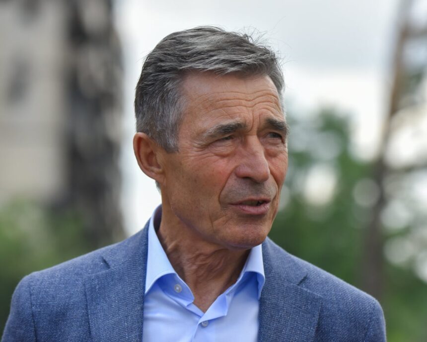 ukraine faces forever war unless europe steps up pressure on russia says ex nato chief 690c9297183bb