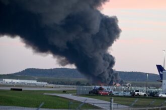 ups plane crashes near louisville international airport in kentucky 690a9ac5485af