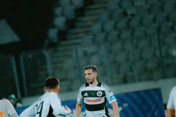 alex chipciu si a prelungit contractul cu u cluj 69330d24f0307