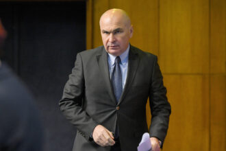 bolojan intrebat daca soarta guvernului va fi decisa de rezultatul alegerilor de duminica nu ar trebui sa aiba un efect direct asupra coalitiei 6932f5fa87268