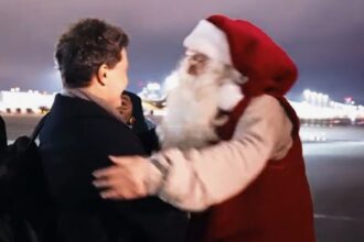 ce isi doreste nicusor dan de la mos craciun daca mos craciun lucreaza la nivelul asta de abstract cred ca ar fi un lucru bun 6944f7470cf1c