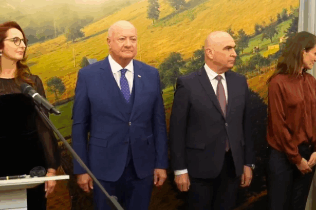 christian stocker premierul austriei i a organizat lui bolojan o receptie de ziua romaniei bolojan va multumesc pentru prietenia dumneavoastra 69307a98a784f