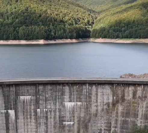 criza de la barajul paltinu scoate la iveala dezastrul barajelor din romania sute neautorizate fara proprietar 693366f913e8b