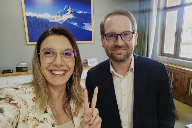 dominic fritz sare in apararea colegei sale diana buzoianu explicand criza apei a gestionat asa cum a putut aceasta situatie 6943fb50eb26a