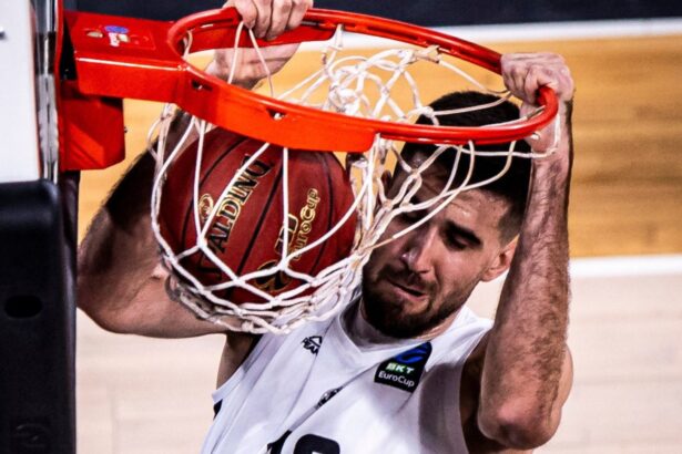 dusan miletic pivotul u bt cluj napoca desemnat mvp in luna noiembrie in liga adriatica de baschet 692ecc819c740