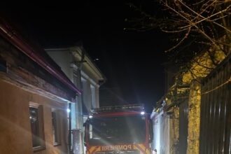 incendiu intr un imobil din brasov o persoana a fost transportata la spital 6941d89b07f78