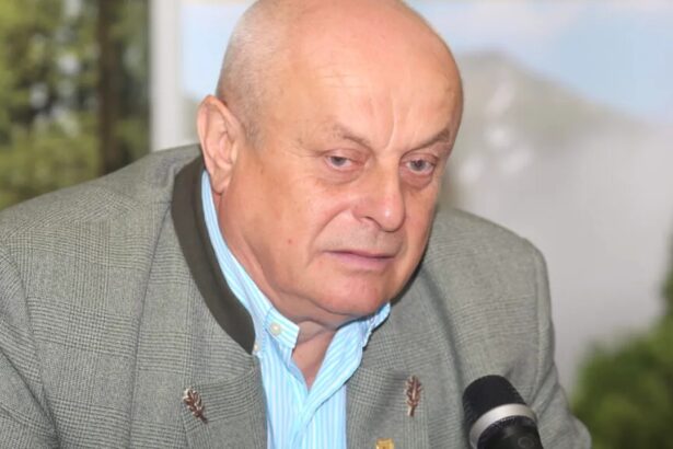 instanta il obliga pe directorul silvic de la arad teodor tigan sa restituie 280 520 de lei anuntul ministrei mediului 693c25080d62b