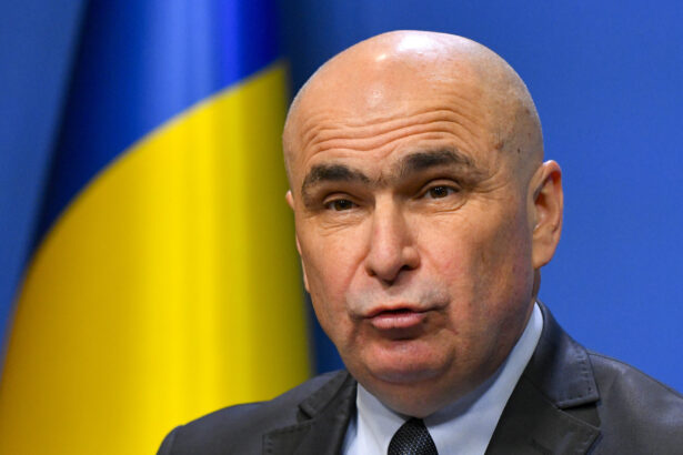 intalnirea dintre premierul bolojan afaceristul arestat pentru mita si trezorierul pnl de la palatul victoria a avut loc in afara legii o confirma regulamentul de la guvern 693147b712e46