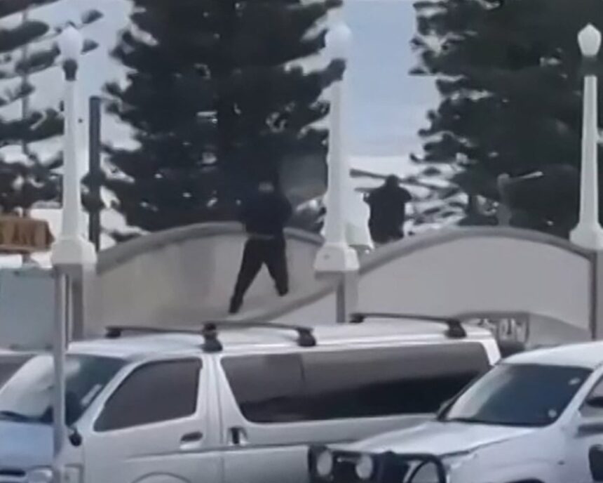 it was a massacre how antisemitic terror exploded the peaceful idyll of bondi beach 693ee286ced2e