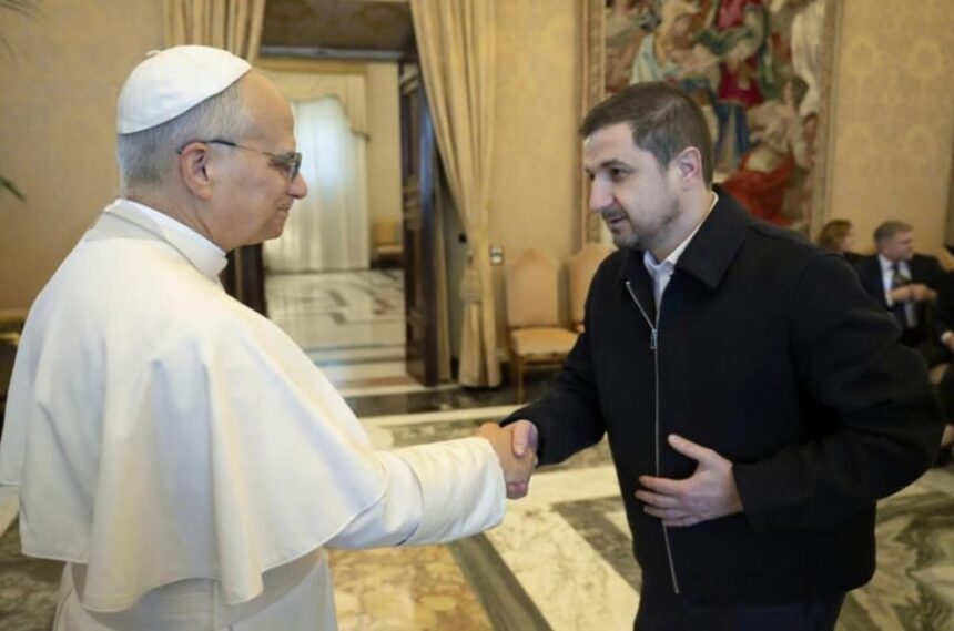 liderul grupului aur in ecr s a intalnit cu papa leon al xiv lea 693c0b650caae
