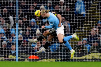 manchester city castiga la crystal palace si ramane aproape de liderul arsenal in premier league 693ef3f1f2d86