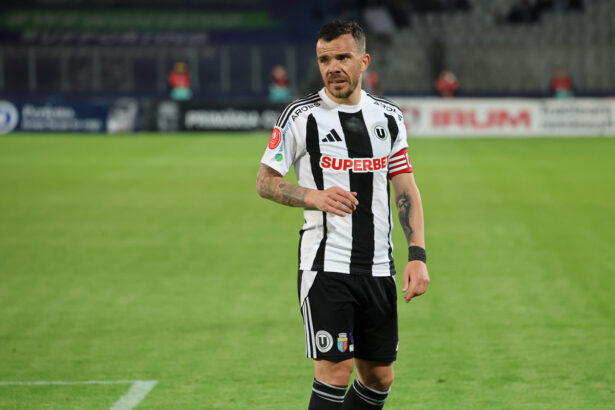 mijlocasul dan nistor si a prelungit contractul cu fc universitatea cluj 693295979b048