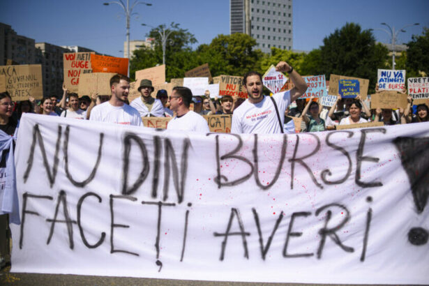 ministerul educatiei anunta 60 de milioane de euro in plus pentru bursele studentilor in 2026 693afb71ac6a9