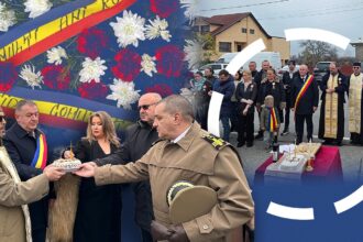 moment scandalos la slatina ziua nationala a fost sarbatorita cu coroane pe care scrie la multi ani romania in arges ziua nationala s a sarbatorit cu coliva 692d9271ce422