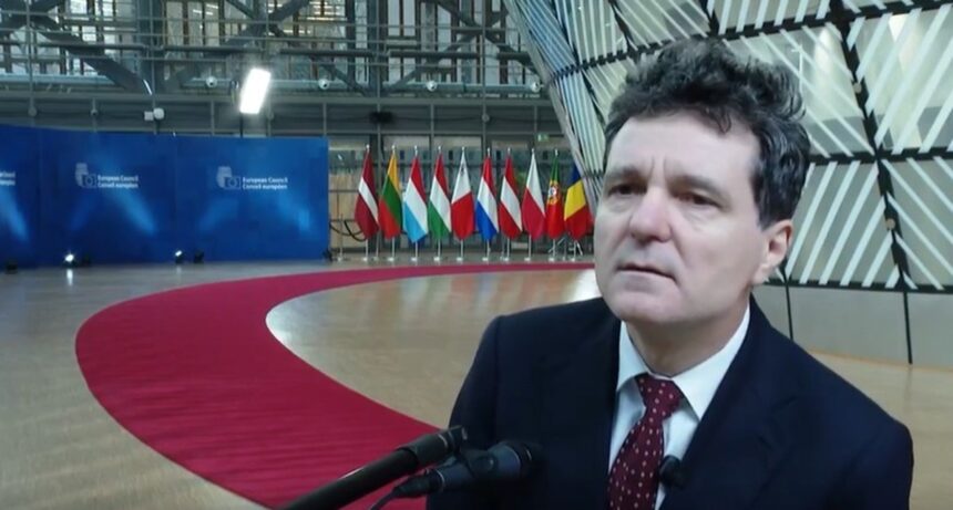 nicusor dan ignora tensiunile de pe scena politica coalitia functioneaza ce a raspuns cu privire la o posibila motiune a usr impotriva psd 6943ceae01ccf