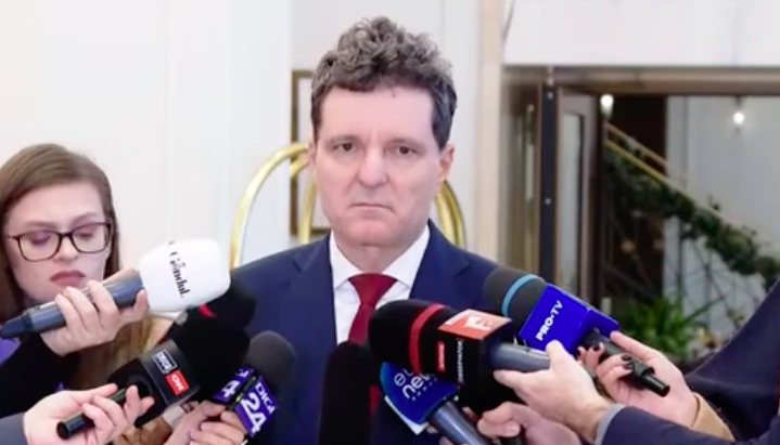 nicusor dan il apara pe mosteanu in scandalul diplomelor sute de milioane de euro e mai corupt decat o diploma 693035724b758