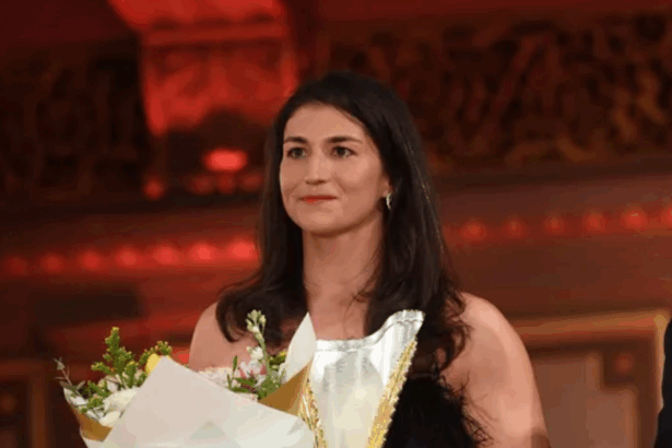 prezenta la gala mari sportivi prosport ancuta bodnar argint cu barca de 81 si a anuntat decizia privind retragerea din canotaj 6934393339cfe