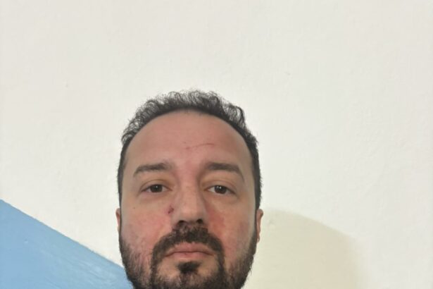 protestatarul care l a trimis pe calin georgescu la moscova sustine ca a fost batut si lovit 692d75c81967d