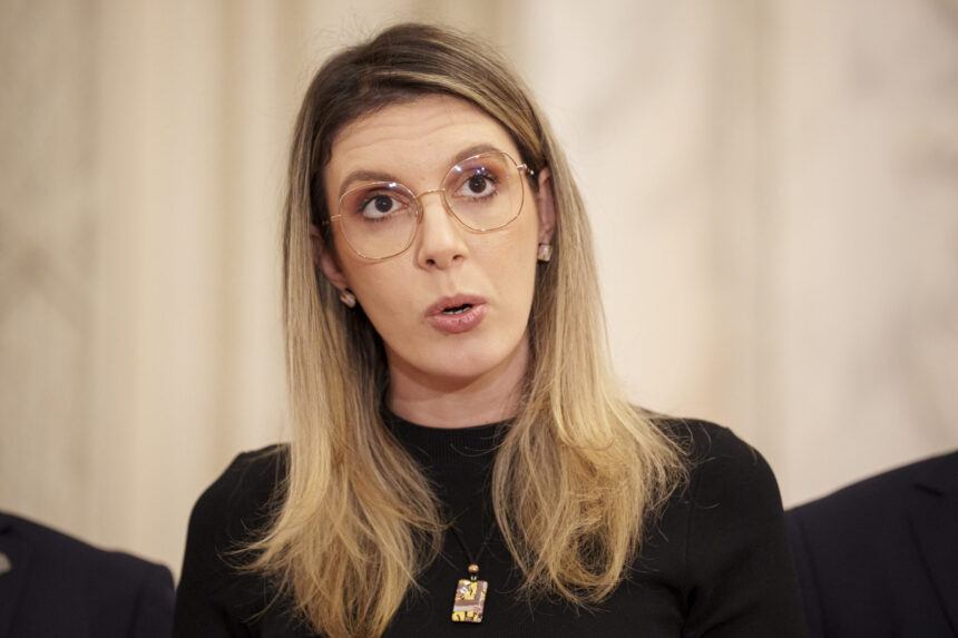 psd inca ii cere lui bolojan sa o demita pe buzoianu usr ar fi propus o rectificare a protocolului coalitiei insa nu s a ajuns la niciun consens 6942eb48e2715