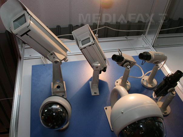 romania da in gropi dar e smart 10 000 de camere de supraveghere pe drumurile expres si nationale pentru monitorizarea si disciplinarea traficului 69314983ca869