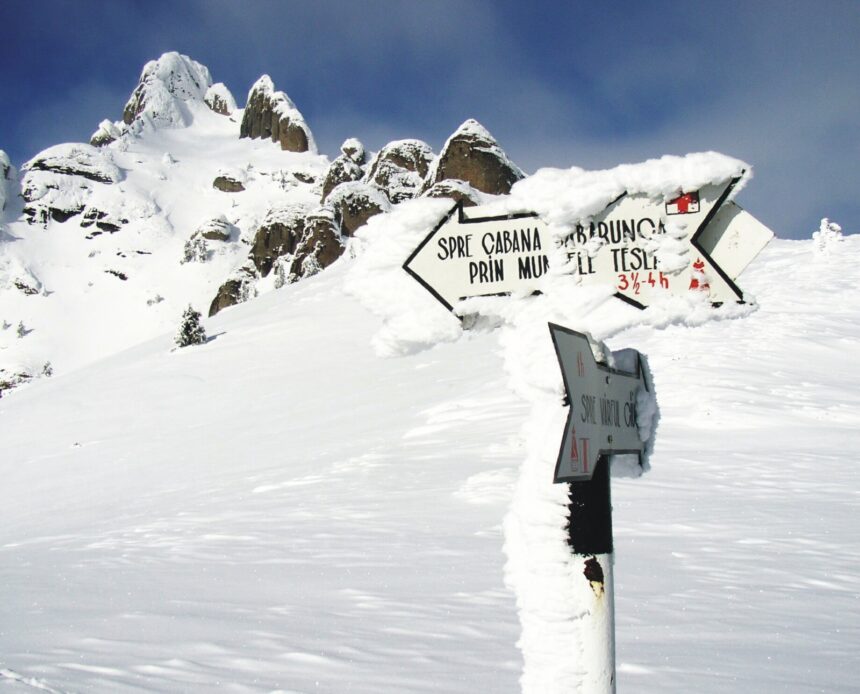 salvamont brasov mesaj transant pentru turisti muntii nu sunt caiet de autografe 6948e4b78a52b