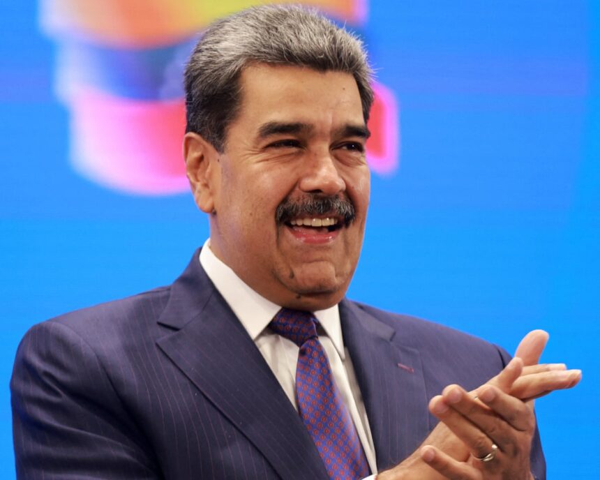 two us fighter jets circle gulf of venezuela in escalation of hostilities 6938e5dc63f13