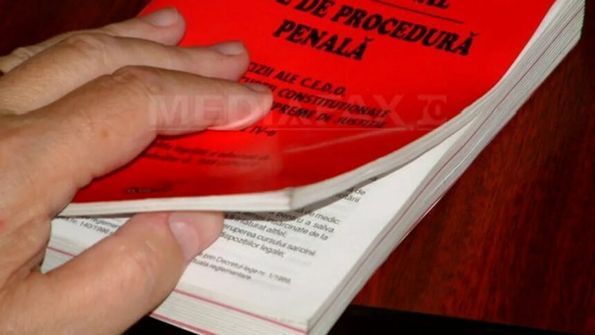 un parlamentar acuza usr de subminarea economiei nationale acesta cere reintroducerea in codul penal a articolului 165 proiectul de lege a fost depus 6932a4f2cb9d3