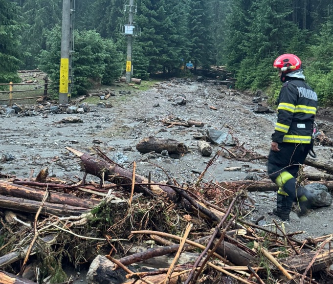 anar reguli pentru cetatenii din zone cu avertizari hidrologice 6978dc1ccebf1